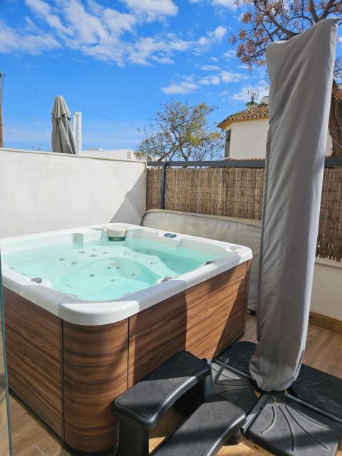 Appartement 1 chambre, grande terrasse, jacuzzi privé