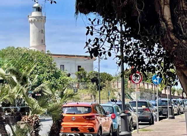Anzio lighthouse terrace family-group friendly