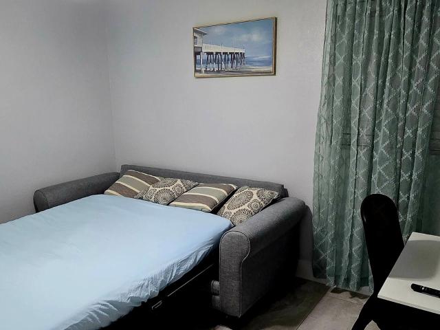 Villa Azalea 4BR Private Heated Pool Outdoor Kitchen Game Room Near Beach