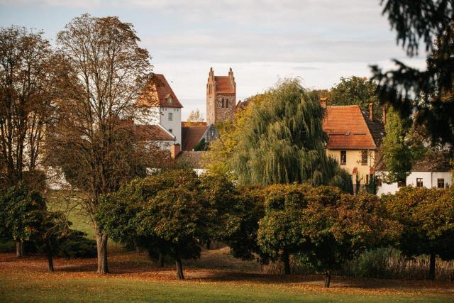 Schloss und Gut Liebenberg