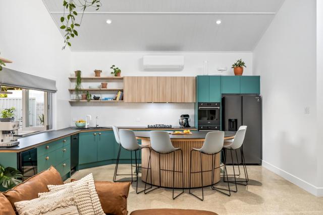 The Ausly Architectural Coastal Retreat with pool pet friendly