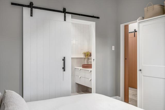 The Ausly Architectural Coastal Retreat with pool pet friendly