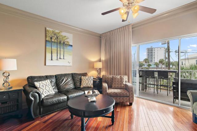 Beach Pointe 301