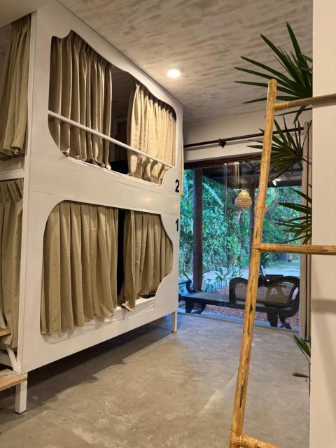 La Cove Hostel Madiha
