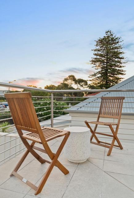 Wray House – Spacious Modern Fremantle Stay