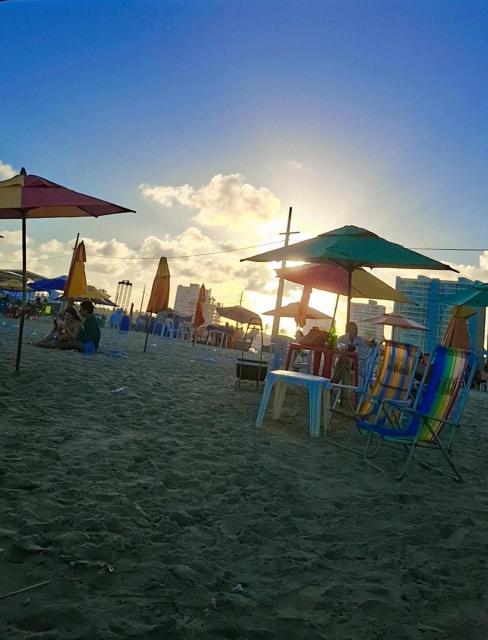 Apto na Praia de Atalaia a 100 metros da Passarela do Caranguejo