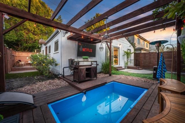 Modern 3BR with Patio Pool & Prime Hollywood Spot