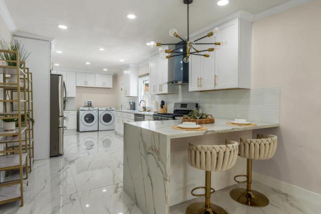 Walkable 5BR Home with Hot Tub & BBQ Grill