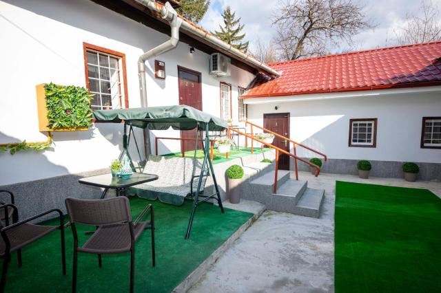 Bosanska Avlija Authentic Sarajevo Stay with Garden