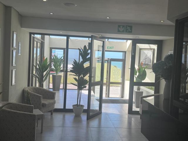 Marine Hotel