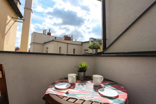 Charles bridge unique maisonette