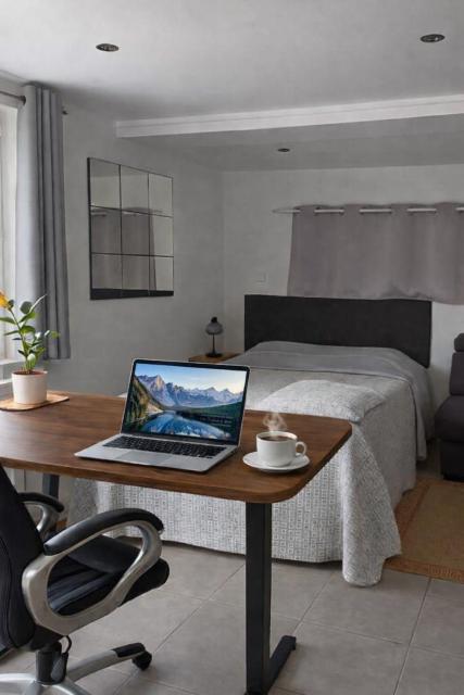 Studio calme étape PRO Flers - parking privé - wifi fibre