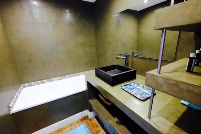 Superbe T3 duplex parking privé gratuit sur place