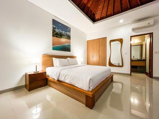Stylish 3BR Pool Villa 5 Min to Beach Canggu