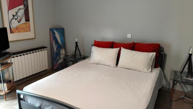 LA Central Apartment