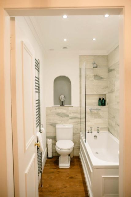 1 Bedroom Apt in Historic Georgian Townhouse
