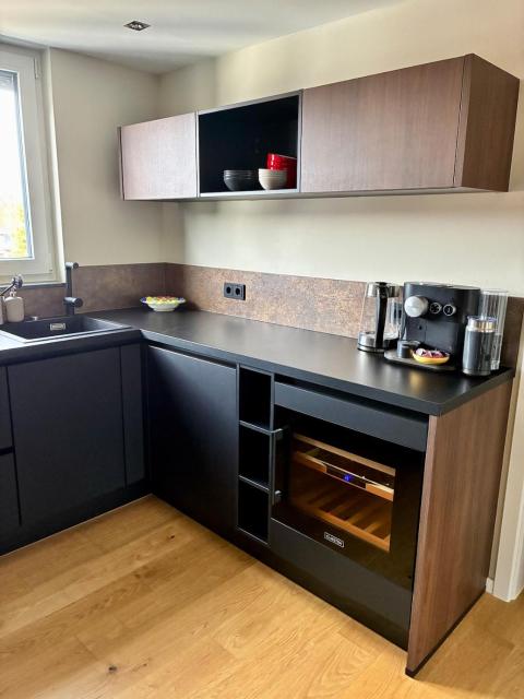 Modern apartment with balcony & view near Dresden