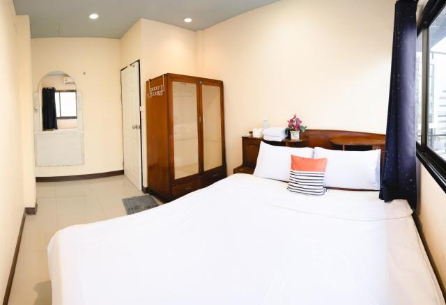 Khaosan Station Hostel