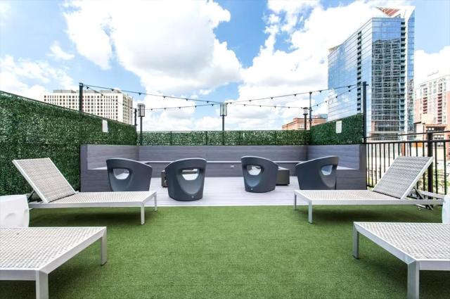Downtown Lake VIEWS, Mich Ave, Museums 2bd- 2ba #10