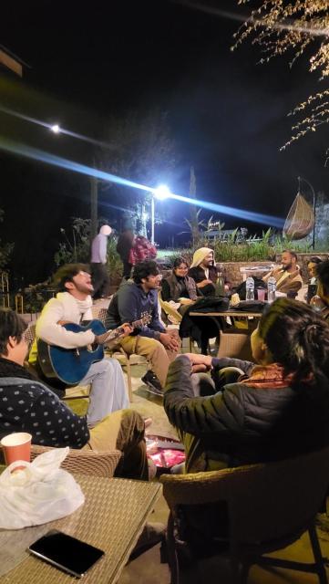 Vibe Hostel Naddi - Near Dal Lake