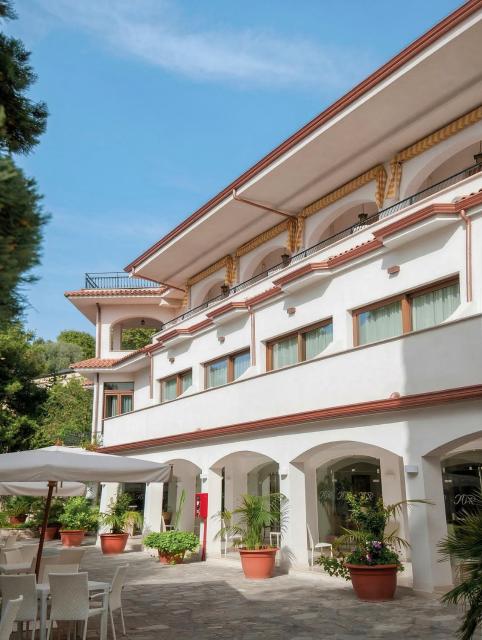 Hotel Paradiso