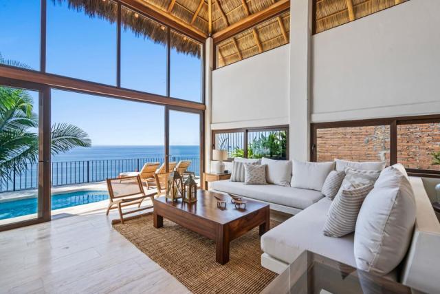 Ocean View Villa Private Pool by Zona Romantica