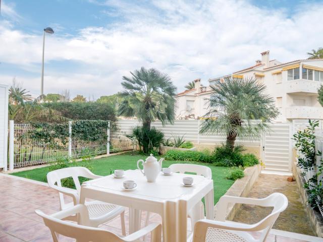 Residencial Playa del Moro