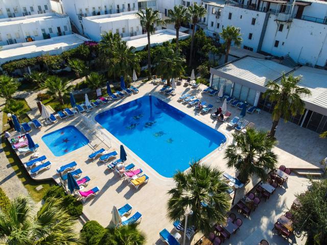 Nagi Beach Hotel