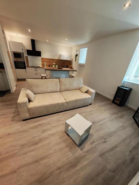 L'immeuble du Monde Rose - Appartements neufs climatisés - classés 3 étoiles - Vic le Comte - Auvergne