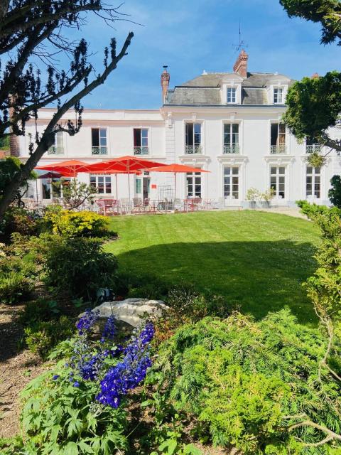 Logis Hôtel & Restaurant Chateau de la Marjolaine