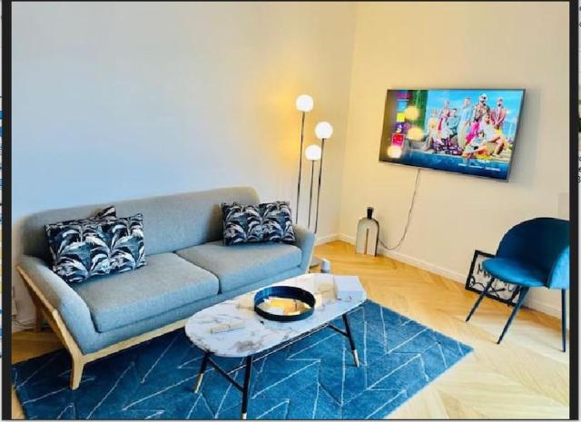 Stylish 1BR Stay with parking and outdoor spaces