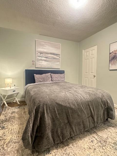 Furnished 3BR Near ATL Airport in East Point