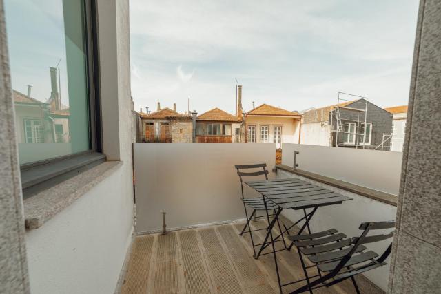 Carmo Residence Porto by Vacationy