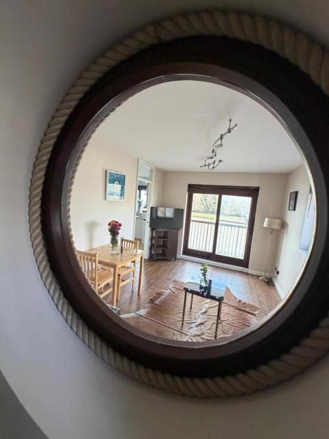 Elegant 1-Bedroom Flat With Stunning Thames views