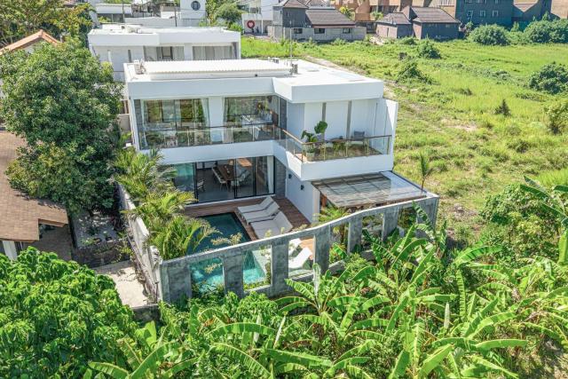 4BR Private Pool Villa with Rice Views
