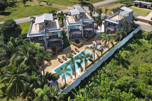 Villa Argent 6 3BR Pool Access near Airport