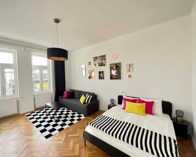 Stylish Vienna Apartment near Schönbrunn Palace