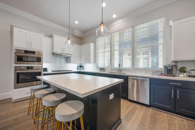 Luxury DT Condo, Game Room!