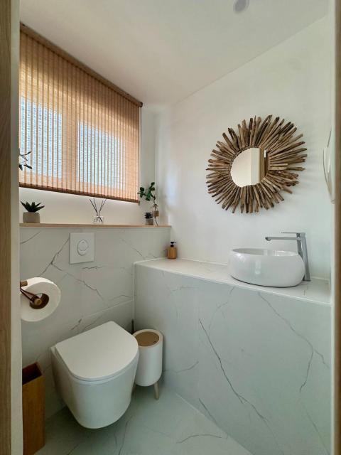 Villa Design avec Piscine , Jacuzzi , Clim et Piano