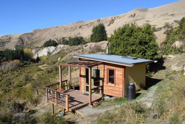 Lime Hut with wood burning sauna - Waipara Narrows
