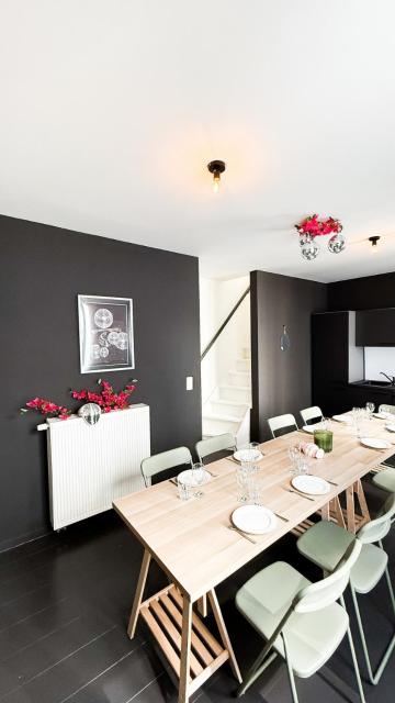 Stylish home on the waterfront near Antwerp