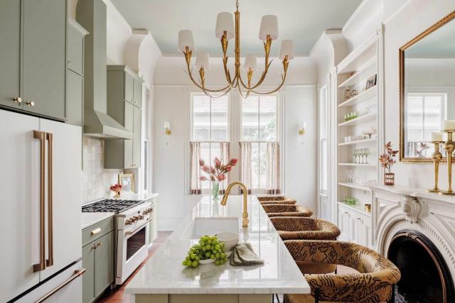 18 bedroom Garden District Mansion Shared Pool