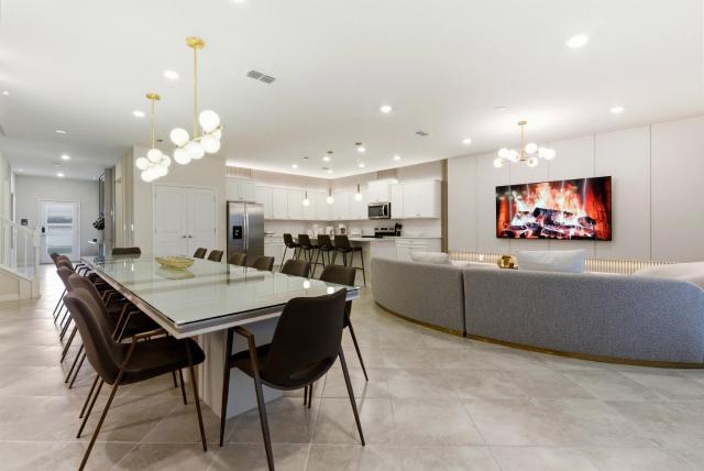 2026 Brand NEW 10 Bedrooms At Windsor Cay