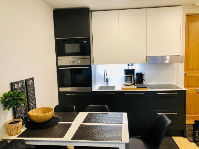 Scandinavian Home 1BR Art Deco Heard City