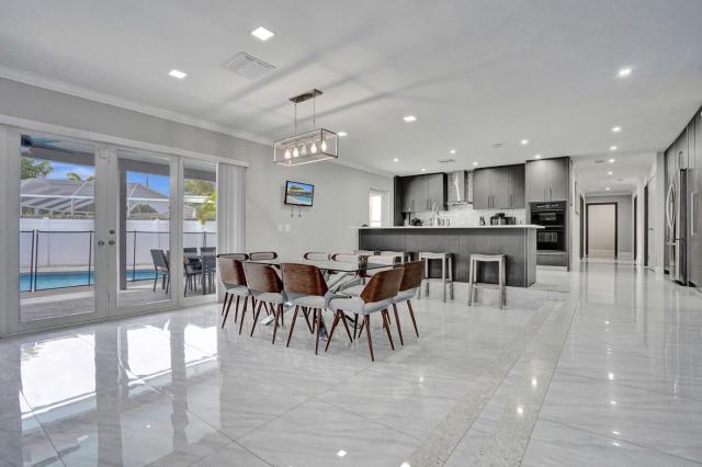 Luxury 6B Villa Heated Pool Near Hollywood Beach