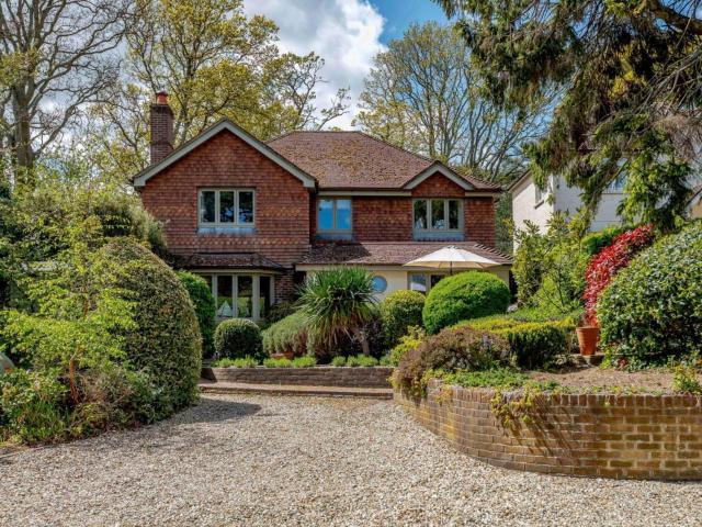 4 Bed in Swanage oc-dc070