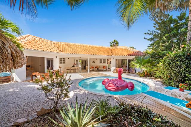 Villa Hopi Bon, Marbella Estate