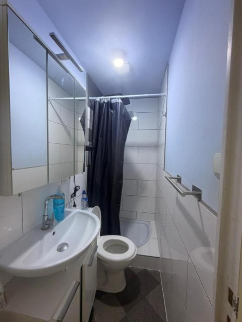 Chambre avec balcon offrant une vue magnifique