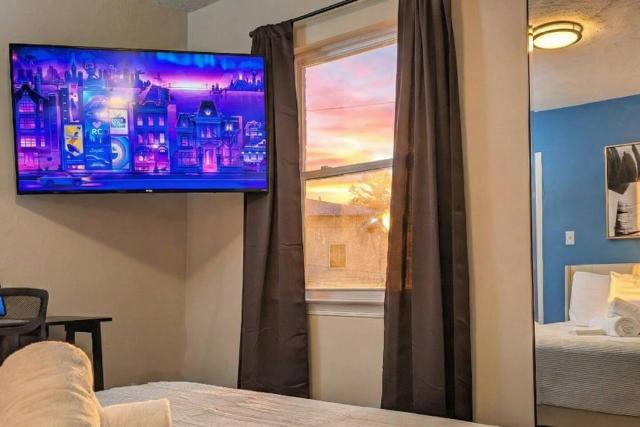 Exec Suite Near Amazon HQ2 & Pentagon 8 Mins to DC