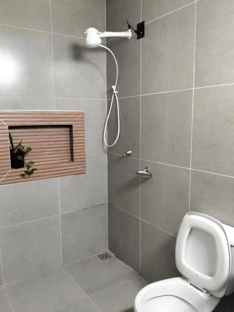 Três A